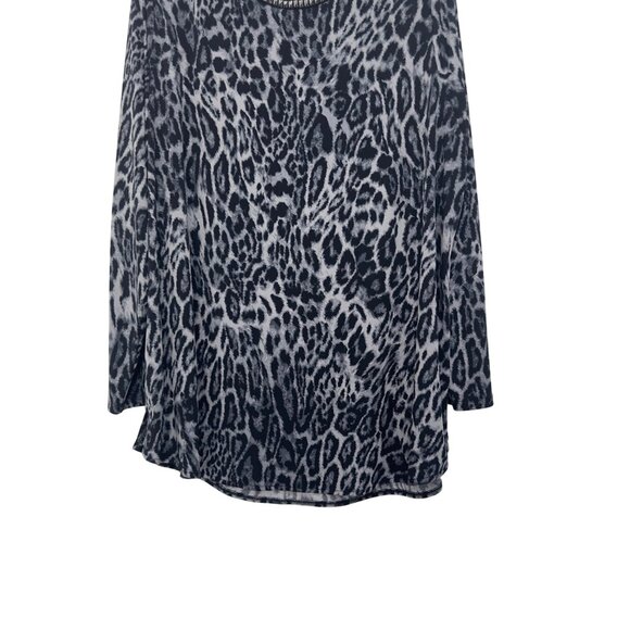 Worthington Woman 1X Long Sleeve Animal Print Tunic Top With Studded Neckline - Picture 13 of 13